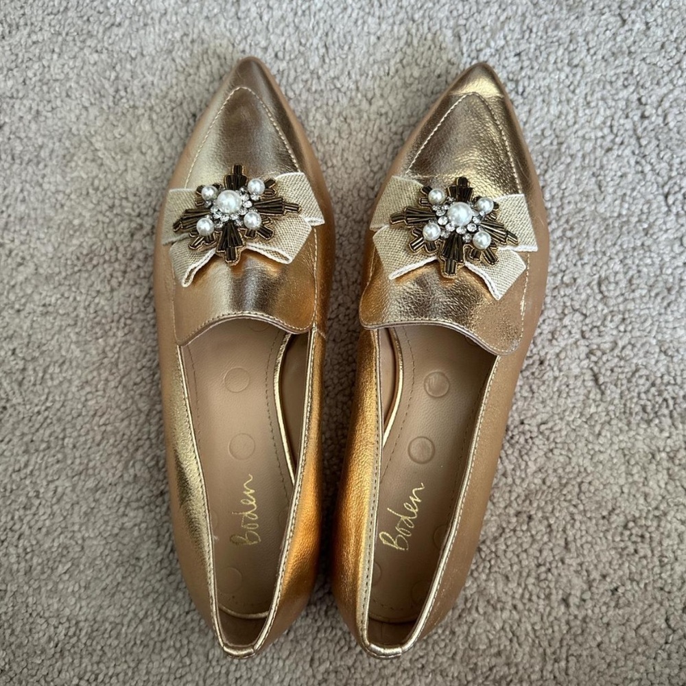 Boden Metallic Gold Pointed-Toe Flats with Pearl & Ribbon Embellishment